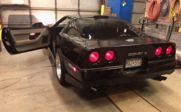 Corvette-1989-black-1