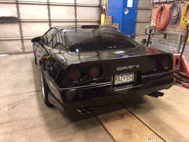 Corvette-1989-black-5