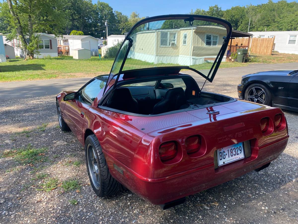 Corvette-1994-red-6
