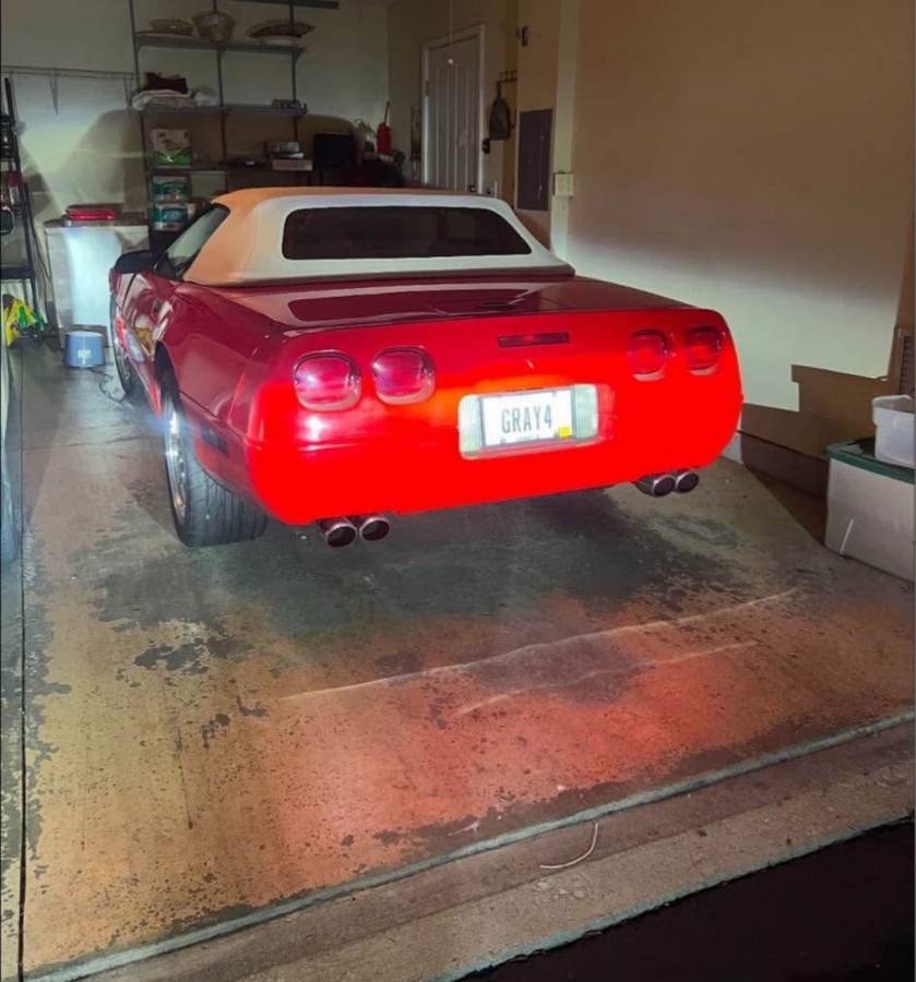 Corvette-1995-red-2