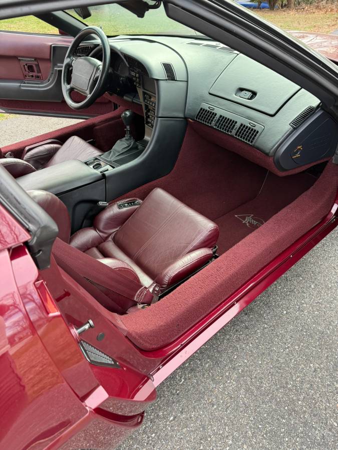 Corvette-40th-anniversary-1993-red-12
