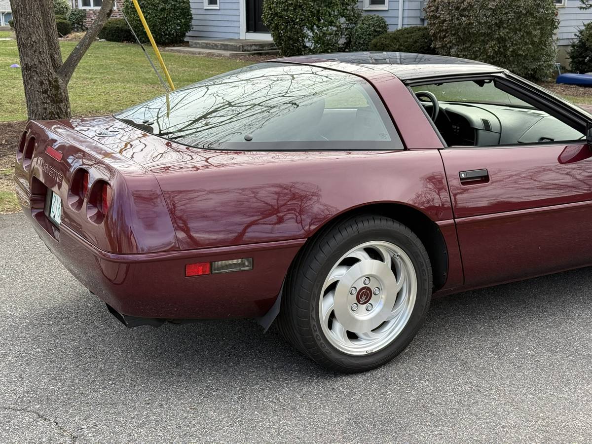 Corvette-40th-anniversary-1993-red-4