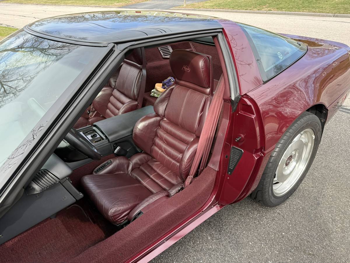 Corvette-40th-anniversary-1993-red-8