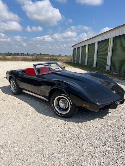 Corvette-c3-1976-black-1