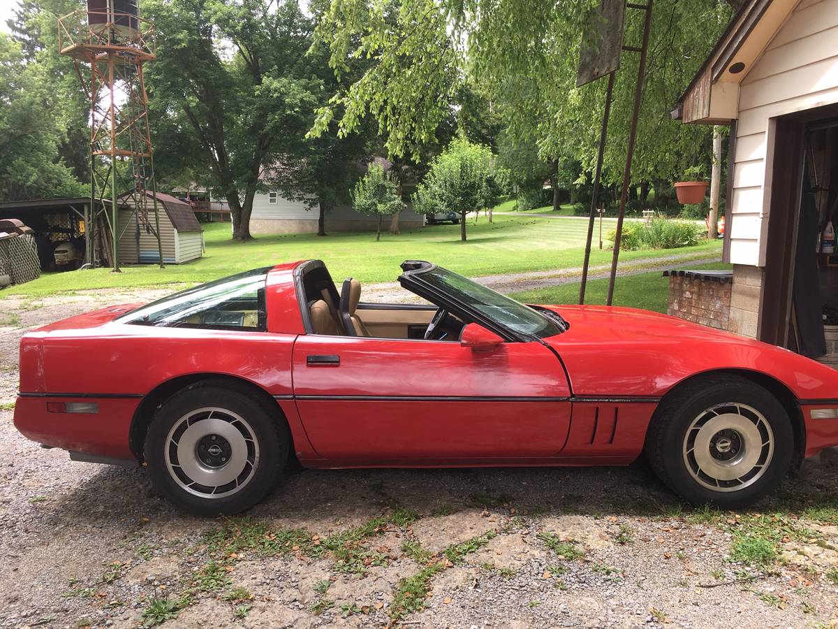 Corvette-c4-1984-red-10