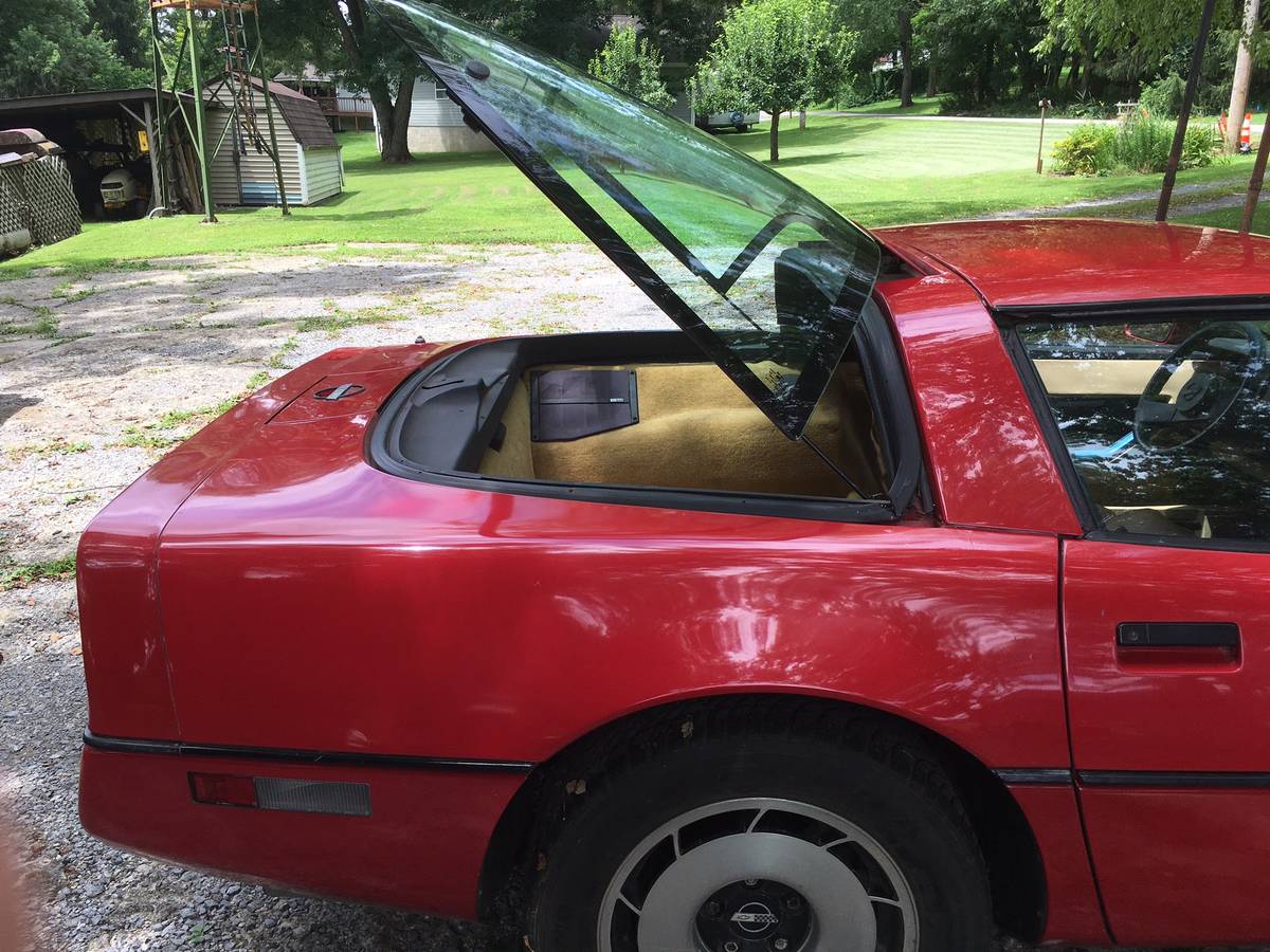 Corvette-c4-1984-red-12