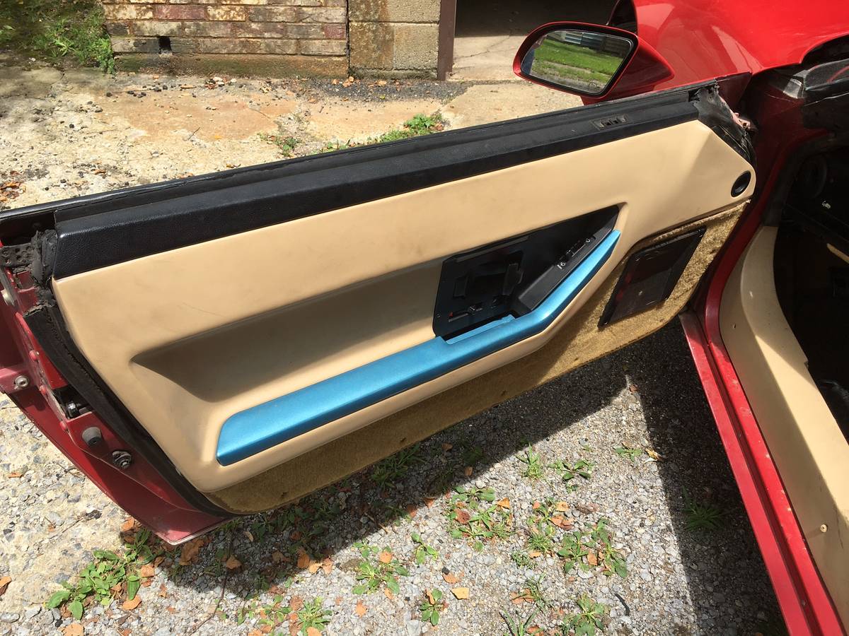 Corvette-c4-1984-red-4