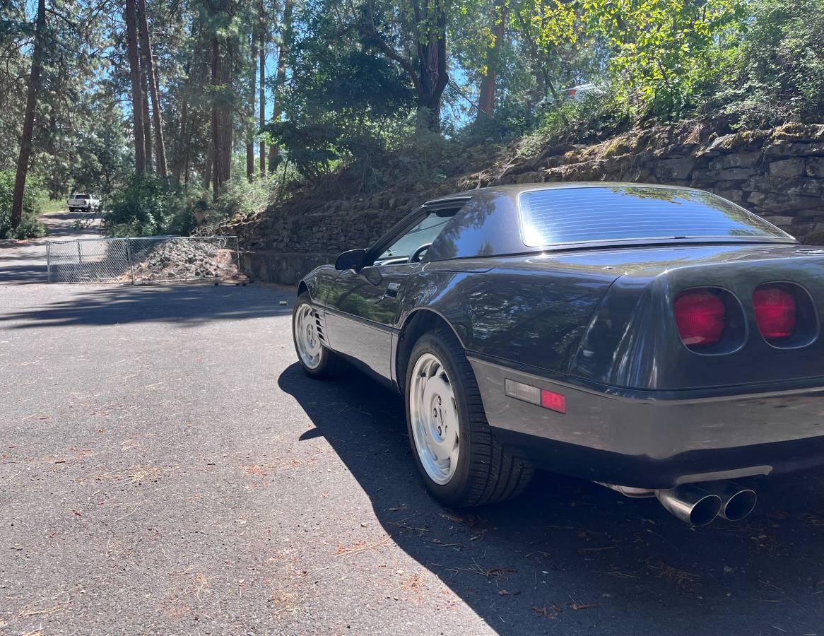 Corvette-convertible-1991-custom-1