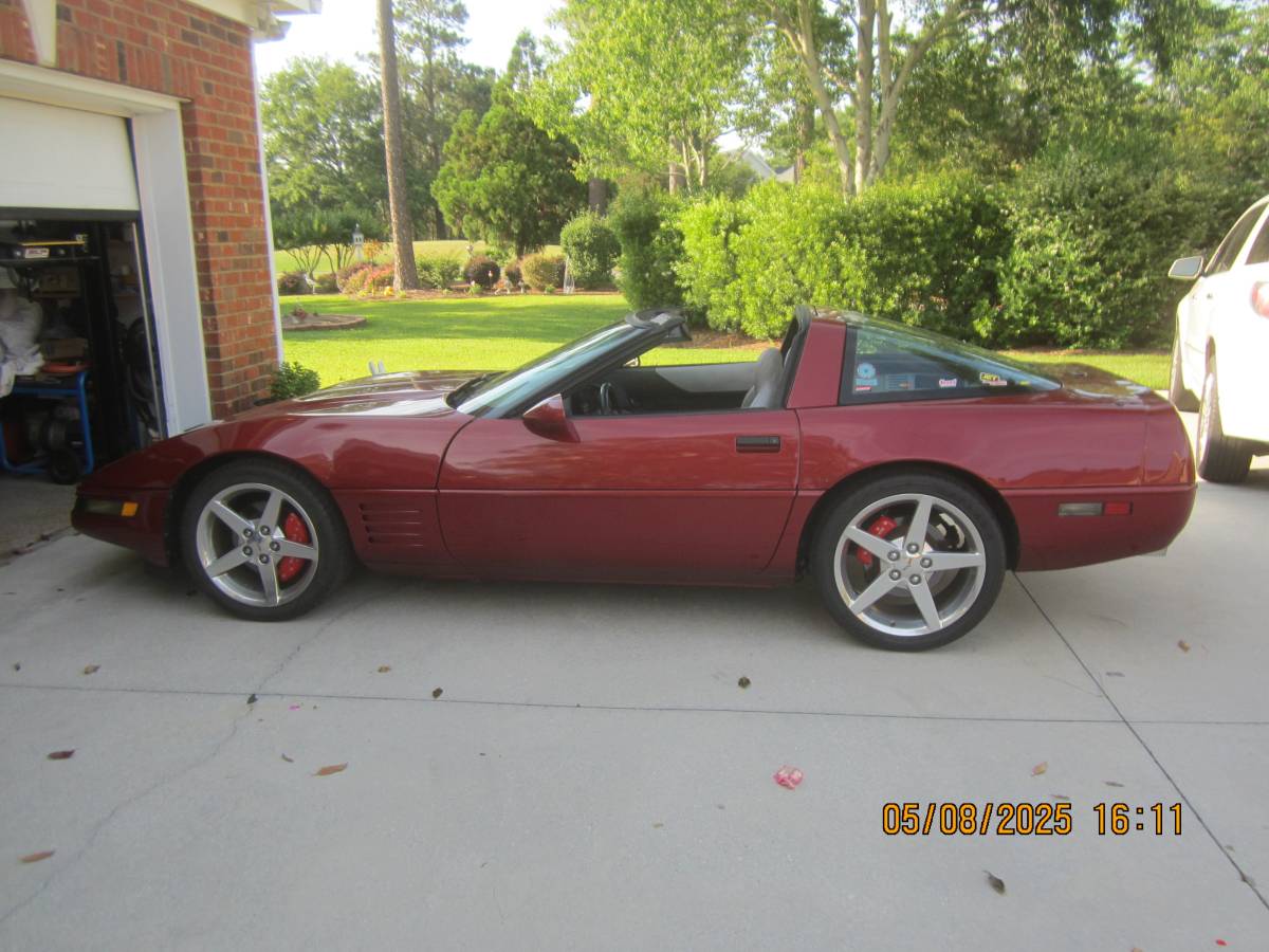 Corvette-coupe-1994-red-4