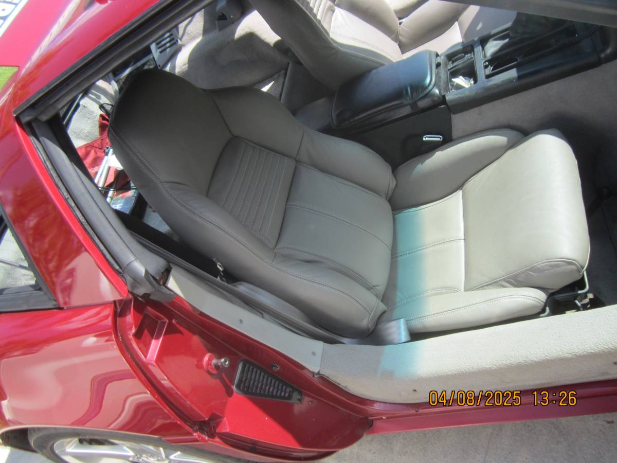 Corvette-coupe-1994-red-7