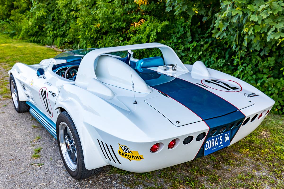 Corvette-grand-sport-1964-white-18