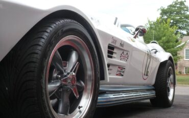 Corvette-grand-sport-1964-white-21