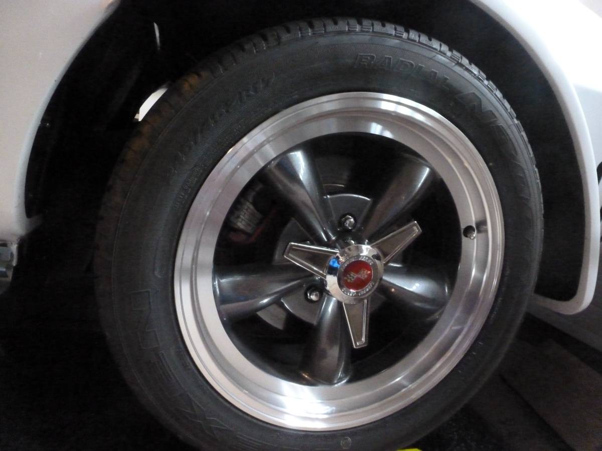 Corvette-grand-sport-1964-white-6