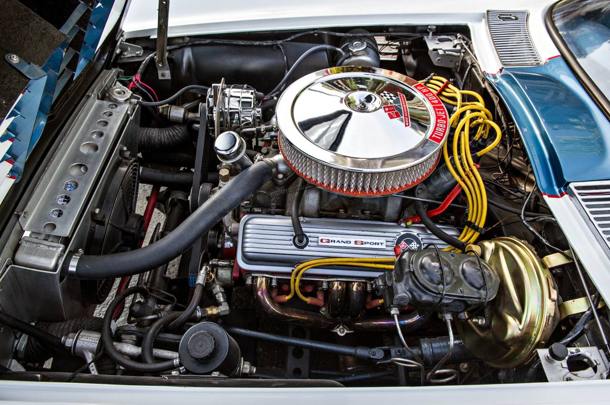 Corvette-grand-sport-1964-white-9