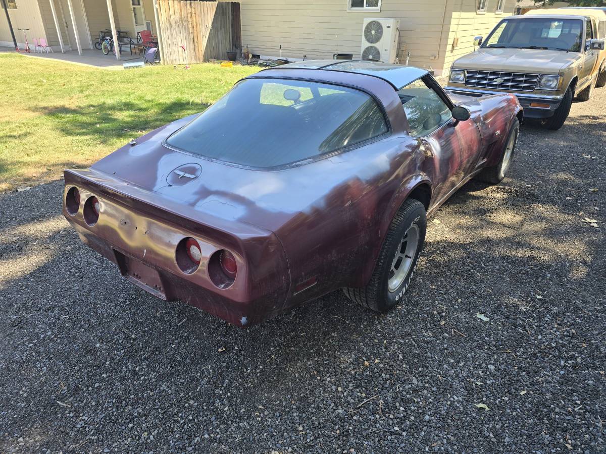 Corvette-l82-1980-custom-1