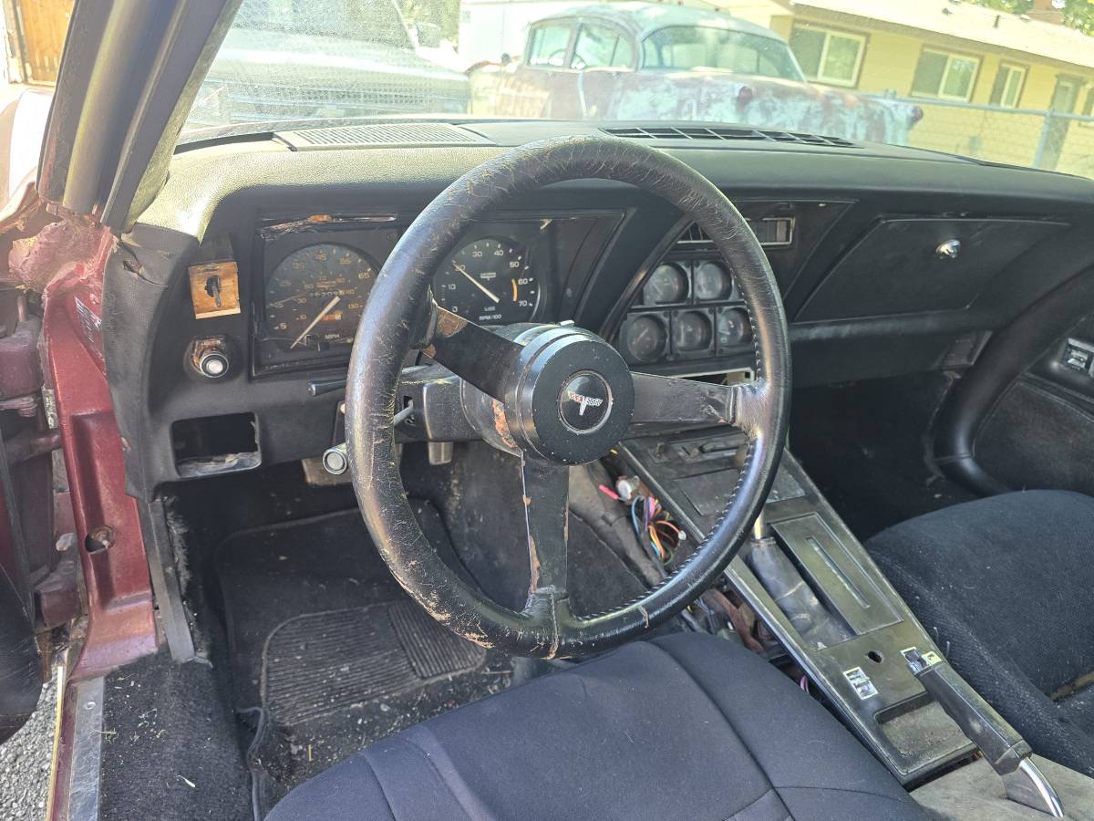 Corvette-l82-1980-custom-3