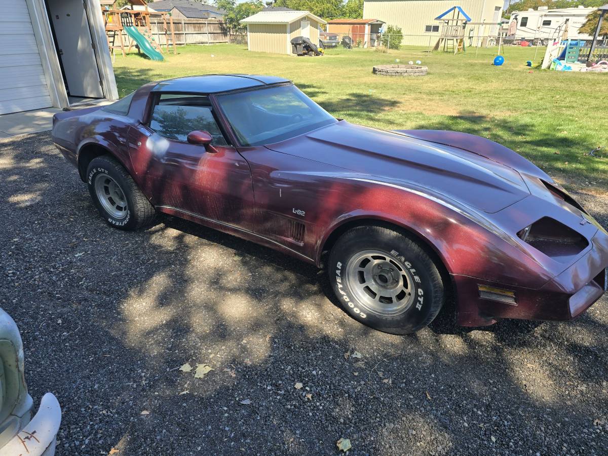 Corvette-l82-1980-custom-6