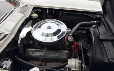Corvette-stingray-convertible-1965-white-61