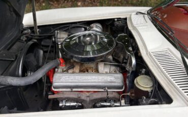 Corvette-stingray-convertible-1965-white-73