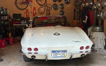 Corvette-stingray-convertible-1965-white-88