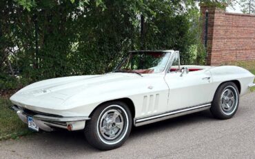 Corvette-stingray-convertible-1965-white-99