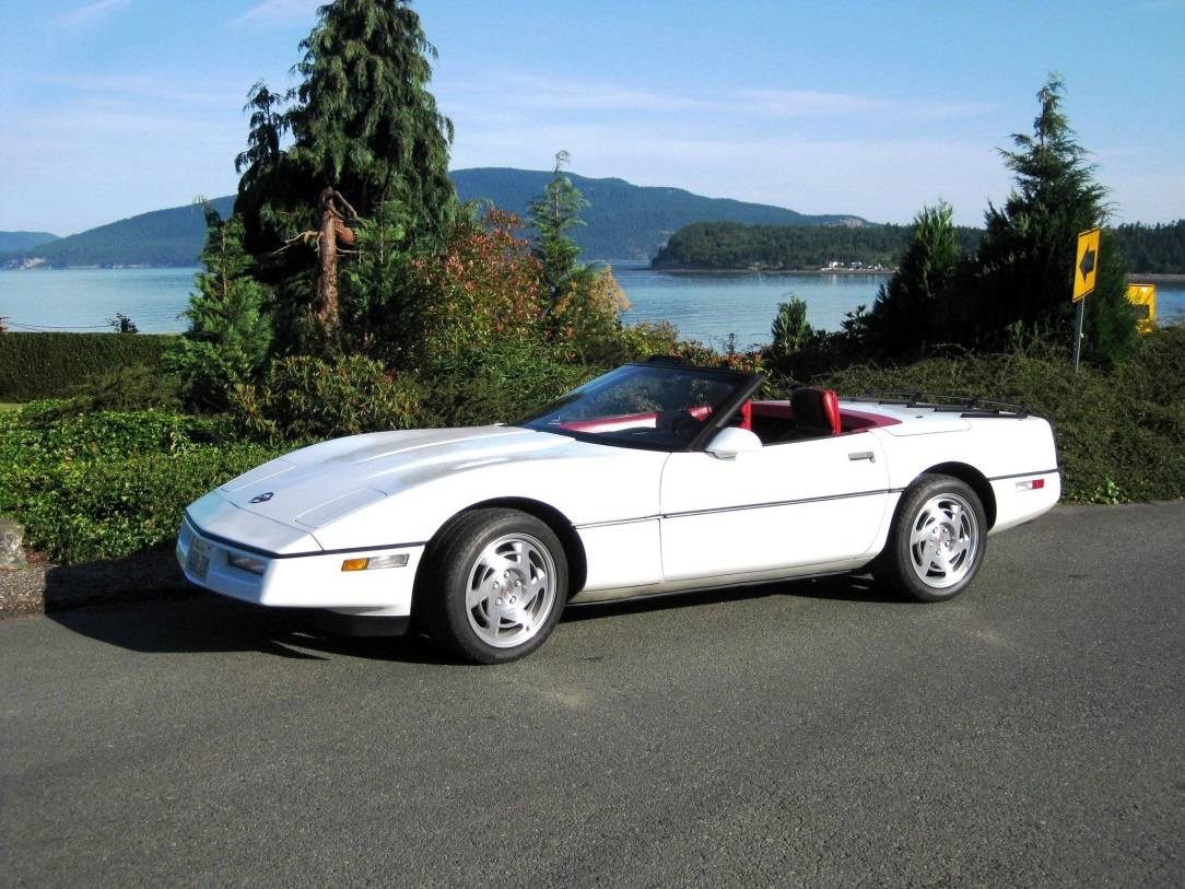 Corvette-z52-convertible-1988-white