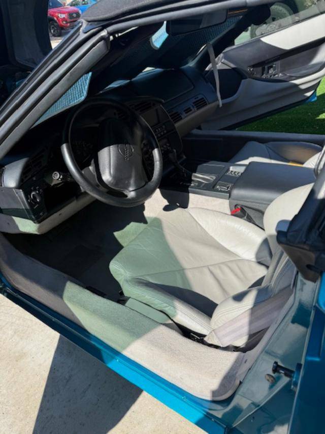 Corvettee-convertible-1995-blue-6