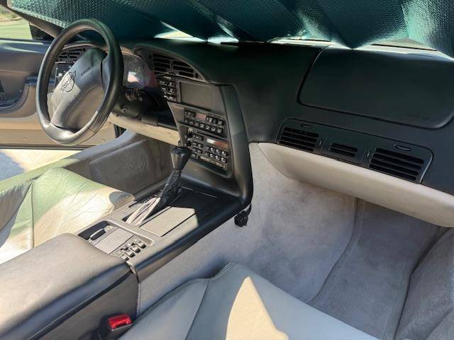 Corvettee-convertible-1995-blue-7