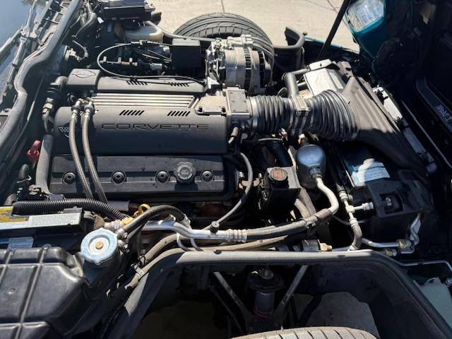 Corvettee-convertible-1995-blue-8