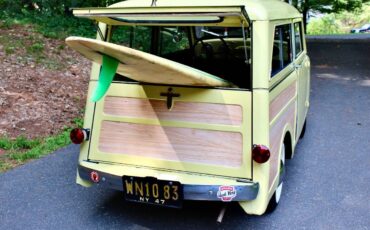 Crosley-station-wagon-1947-yellow-16