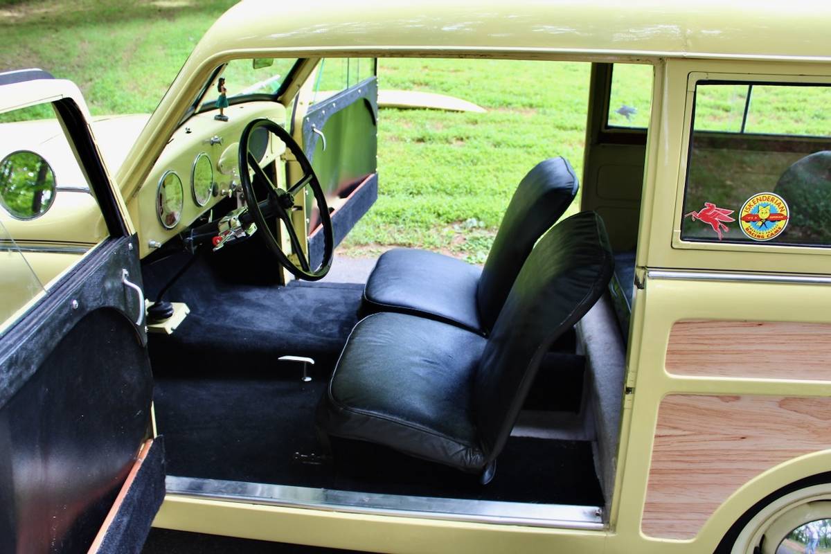 Crosley-station-wagon-1947-yellow-9