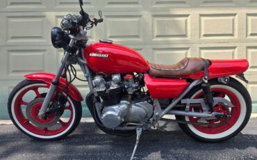 Custom-Built-Motorcycles-Bobber-1977-1