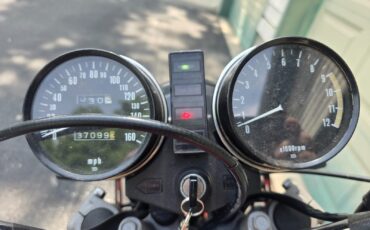 Custom-Built-Motorcycles-Bobber-1977-11