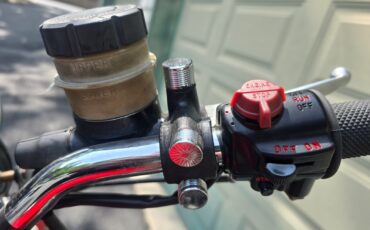 Custom-Built-Motorcycles-Bobber-1977-20