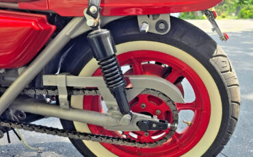 Custom-Built-Motorcycles-Bobber-1977-3
