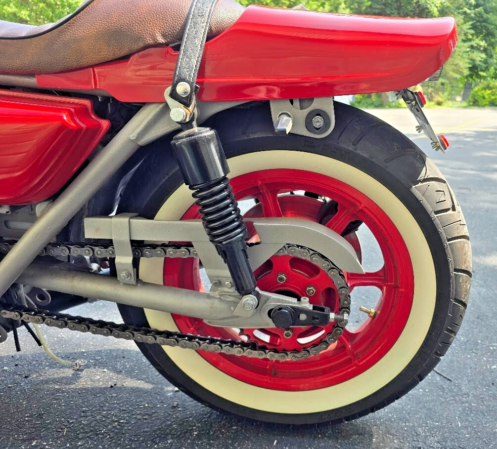 Custom-Built-Motorcycles-Bobber-1977-3