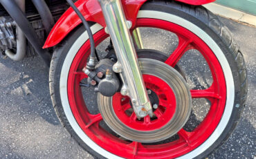 Custom-Built-Motorcycles-Bobber-1977-4