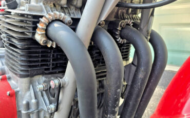 Custom-Built-Motorcycles-Bobber-1977-5