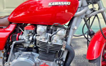 Custom-Built-Motorcycles-Bobber-1977-9