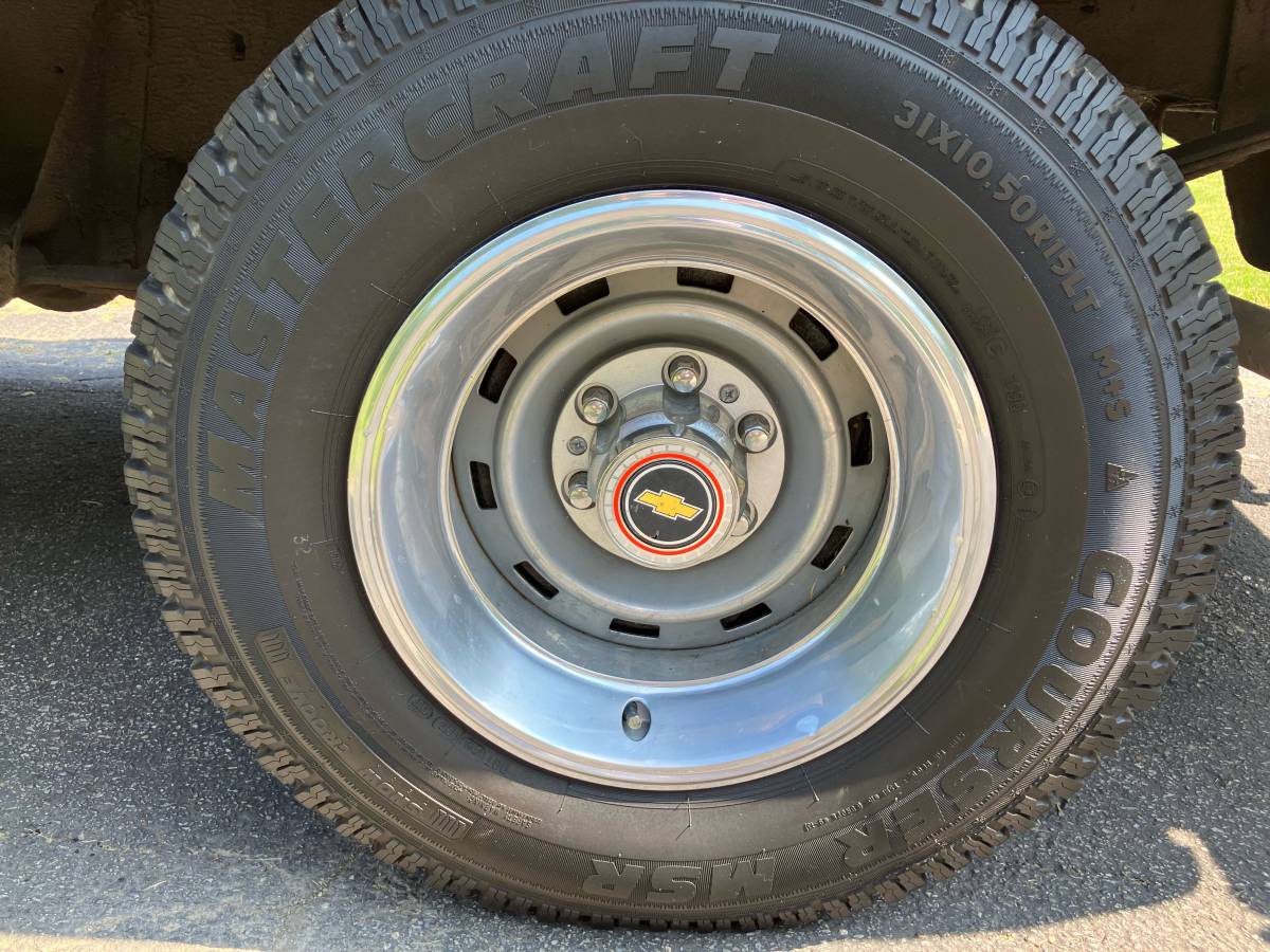 Custom-deluxe-k10-1978-grey-13