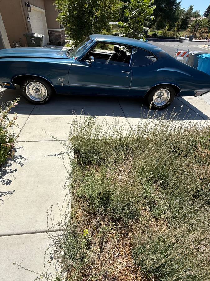 Cutlass-1970-3