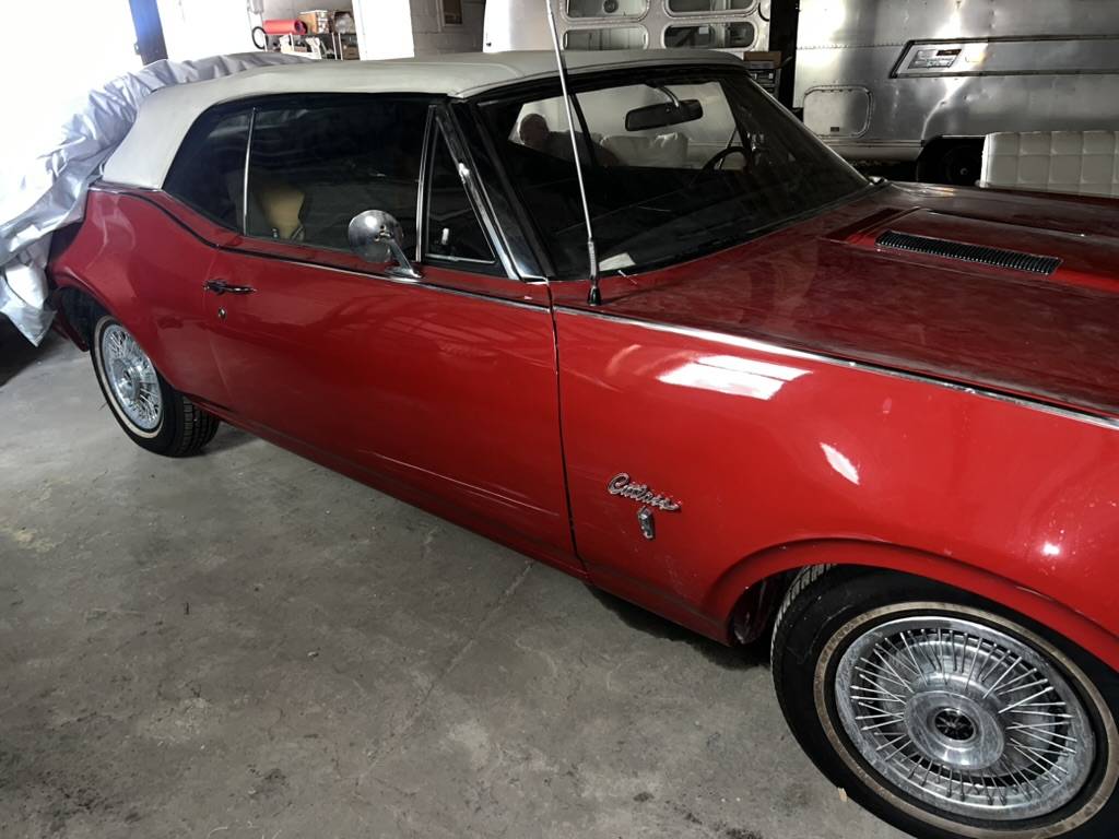 Cutlass-convertible-1968-red-1