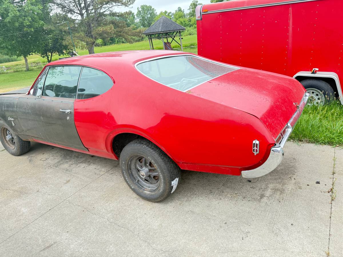 Cutlass-supreme-1968-red-14