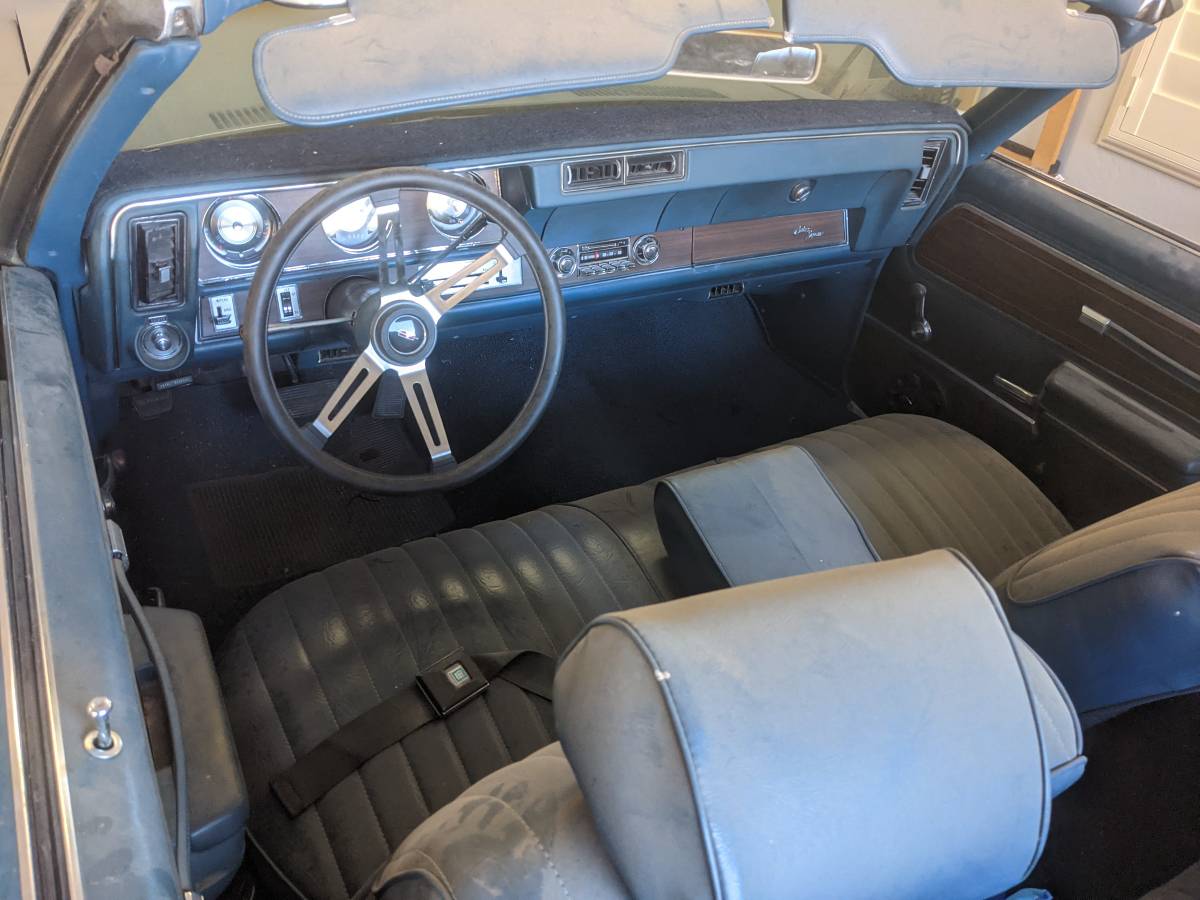 Cutlass-supreme-1971-blue-1