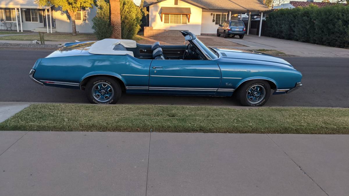 Cutlass-supreme-1971-blue