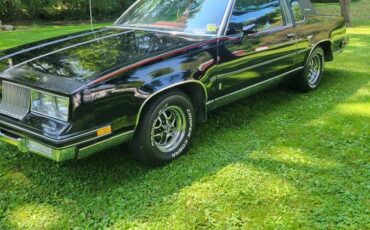 Cutlass-supreme-1984-black