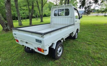 Daihatsu-hijet-1994-white-1