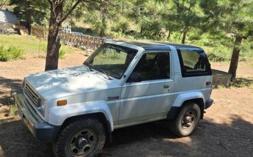 Daihatsu-rocky-1992-white