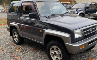 Daihatsu-rocky-1995-grey-1