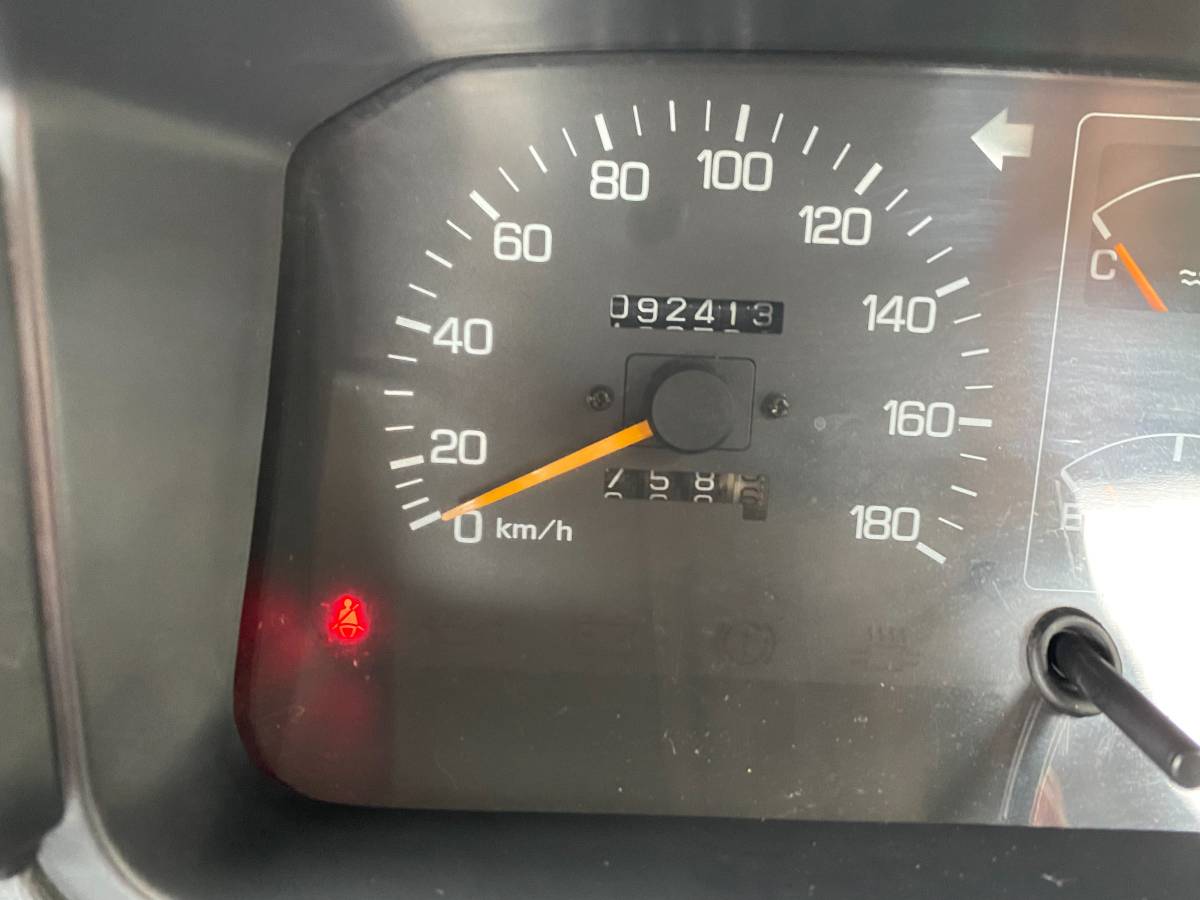 Daihatsu-rocky-1995-grey-12
